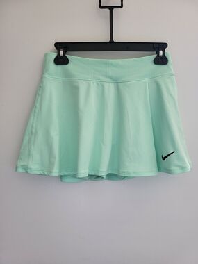 Nike Women's Mint Green Tennis Skort